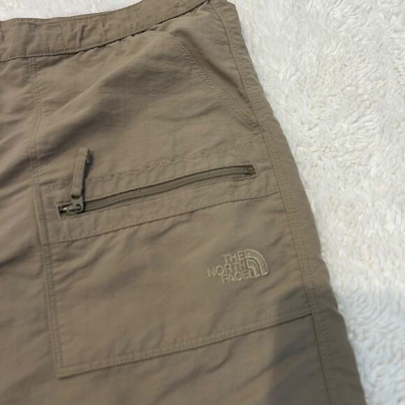 North Face Womens Khaki Stow Away Shorts Size L Hiking, Adventure Indie Core - Picture 4 of 7